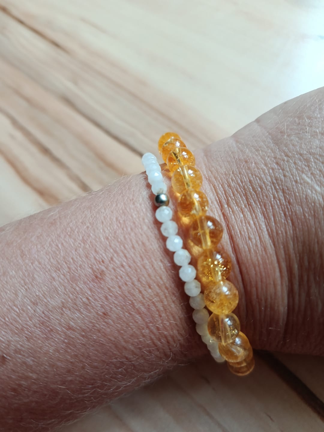 Customer photo review of Citrin Armband - Lebensfreude