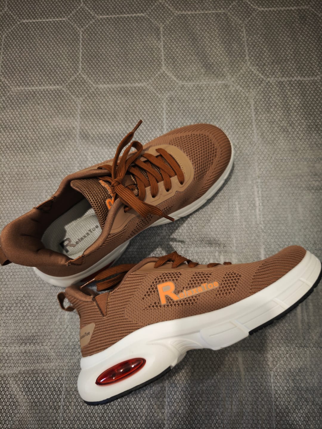 Customer photo review of RelaxaToe Hands-Free Wide Toe Box Walking Shoes