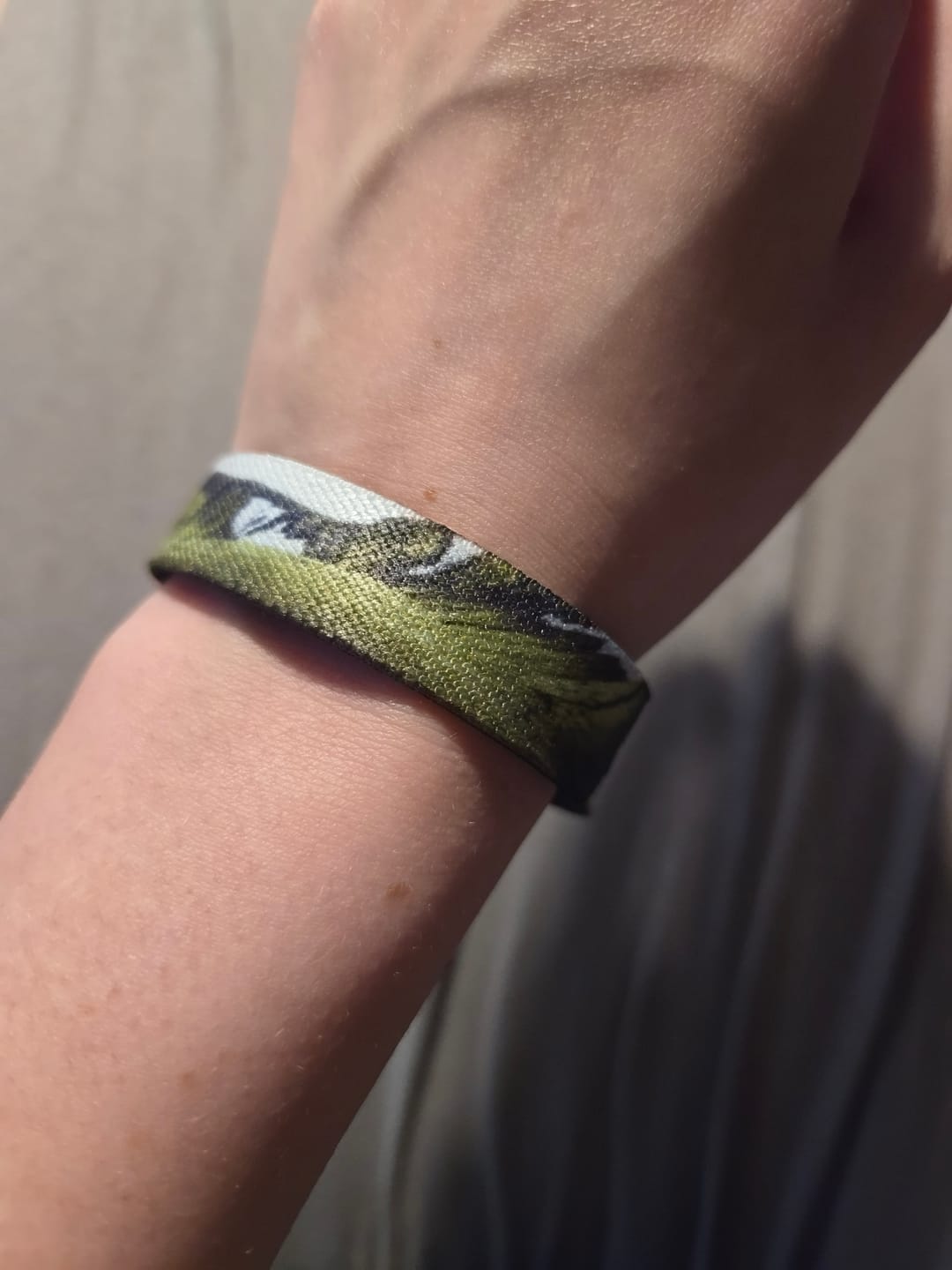Customer photo review of Keep Moving Forward - Elastisches Armband