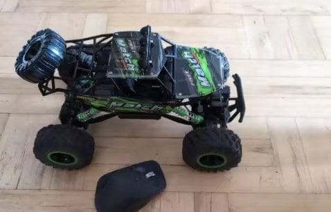 Customer photo review of Ferngesteuerter Offroad Truck RC Auto 4x4 | Allradantrieb Stoßdämpfer Geländewagen 1:12