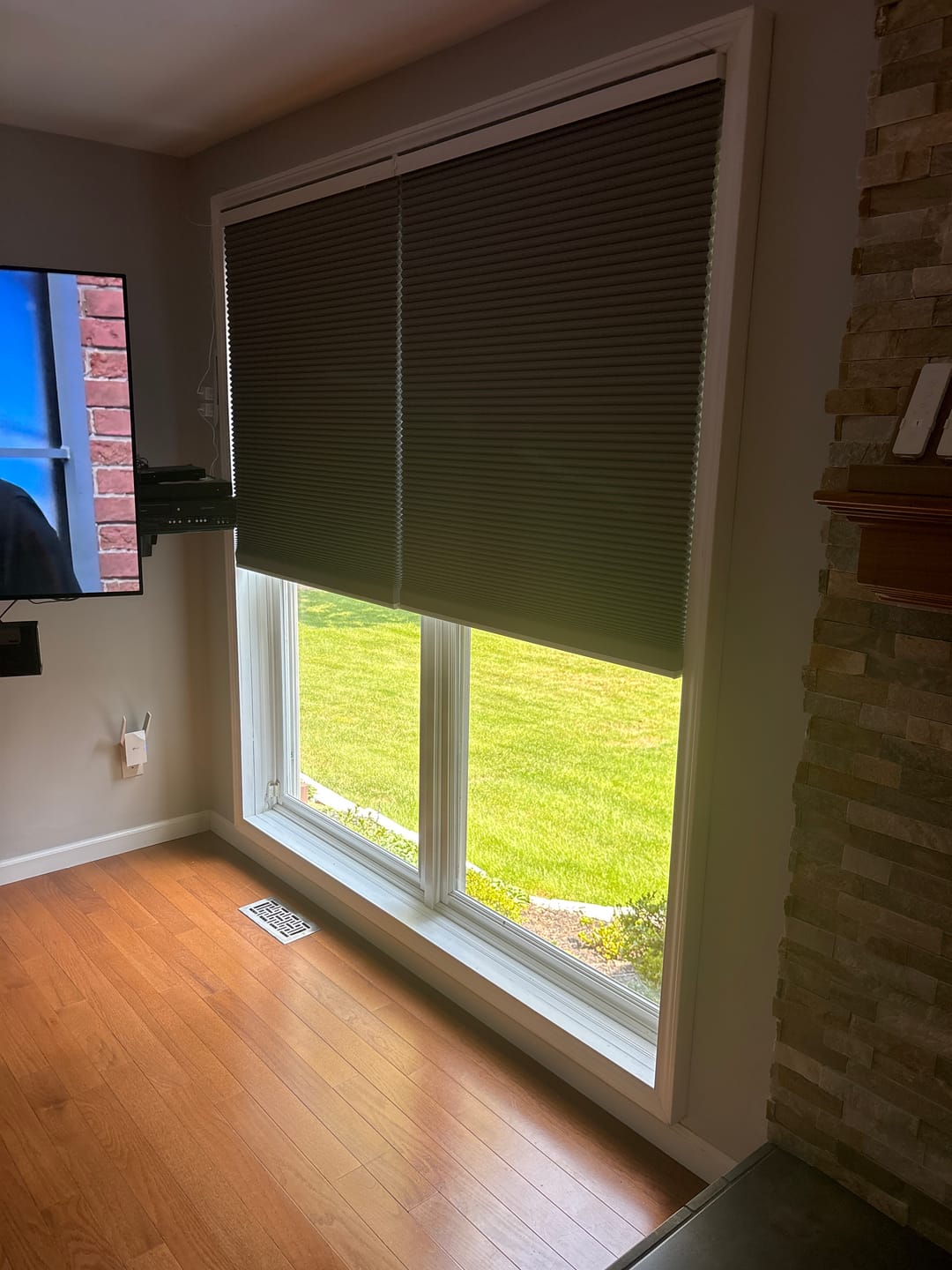Customer photo review of SmartWings Motorized Blackout Cellular Shades Nowa
