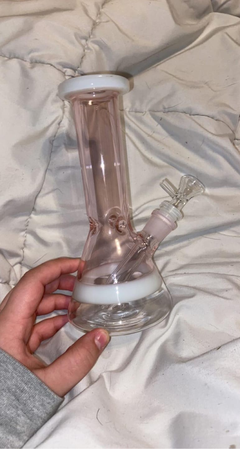 Customer photo review of CLASSY BEAKER BONG 8"