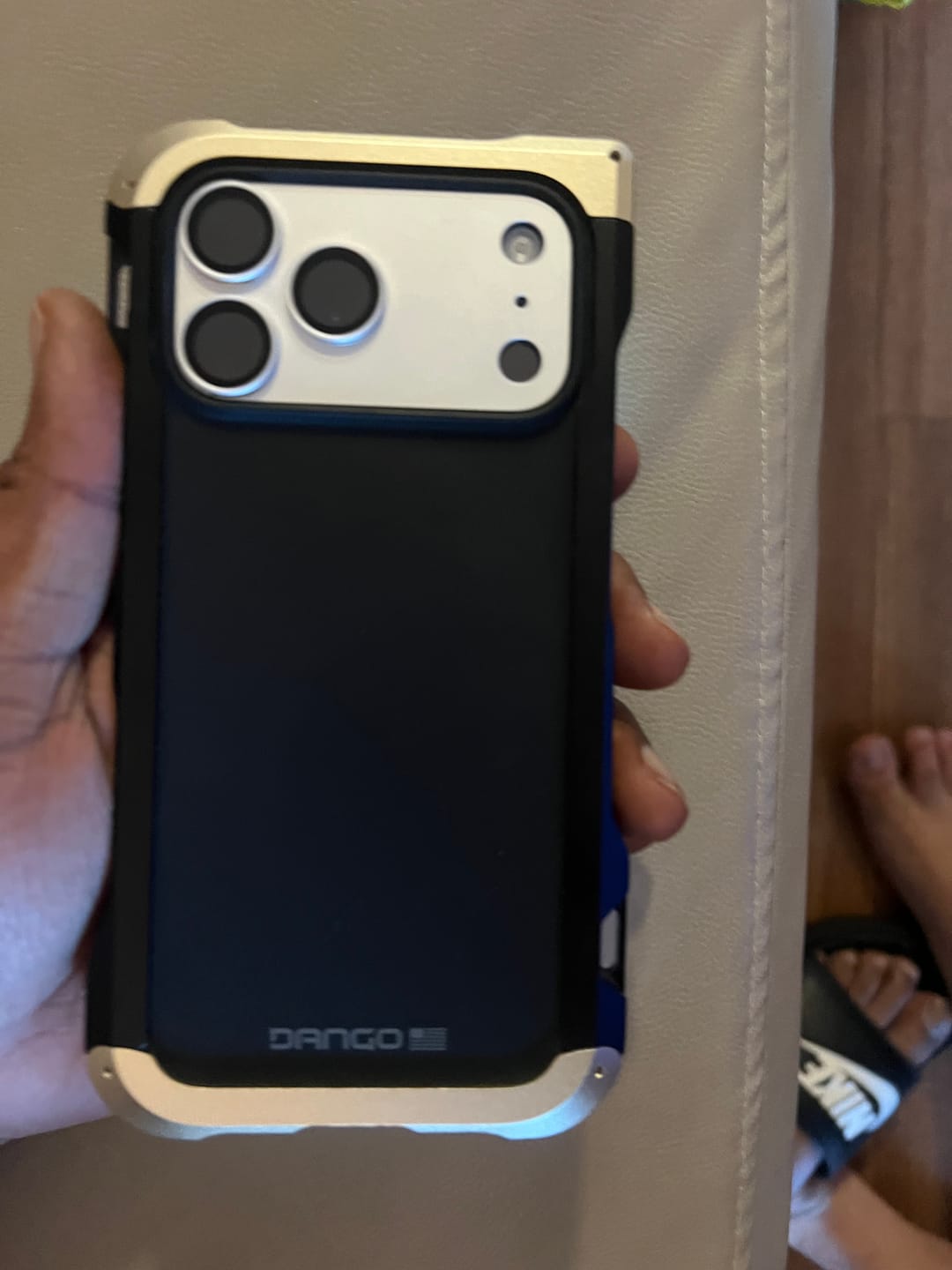 Customer photo review of DANGO Adapt Case - Iphone 17 Pro Max