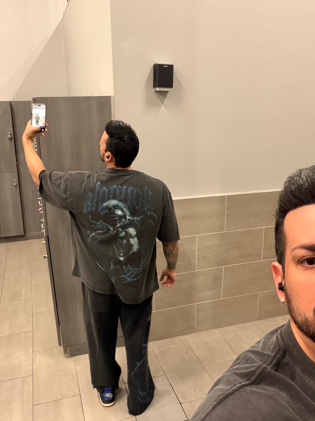 Customer photo review of 4135 - YLA x Axel - Spartan Tees