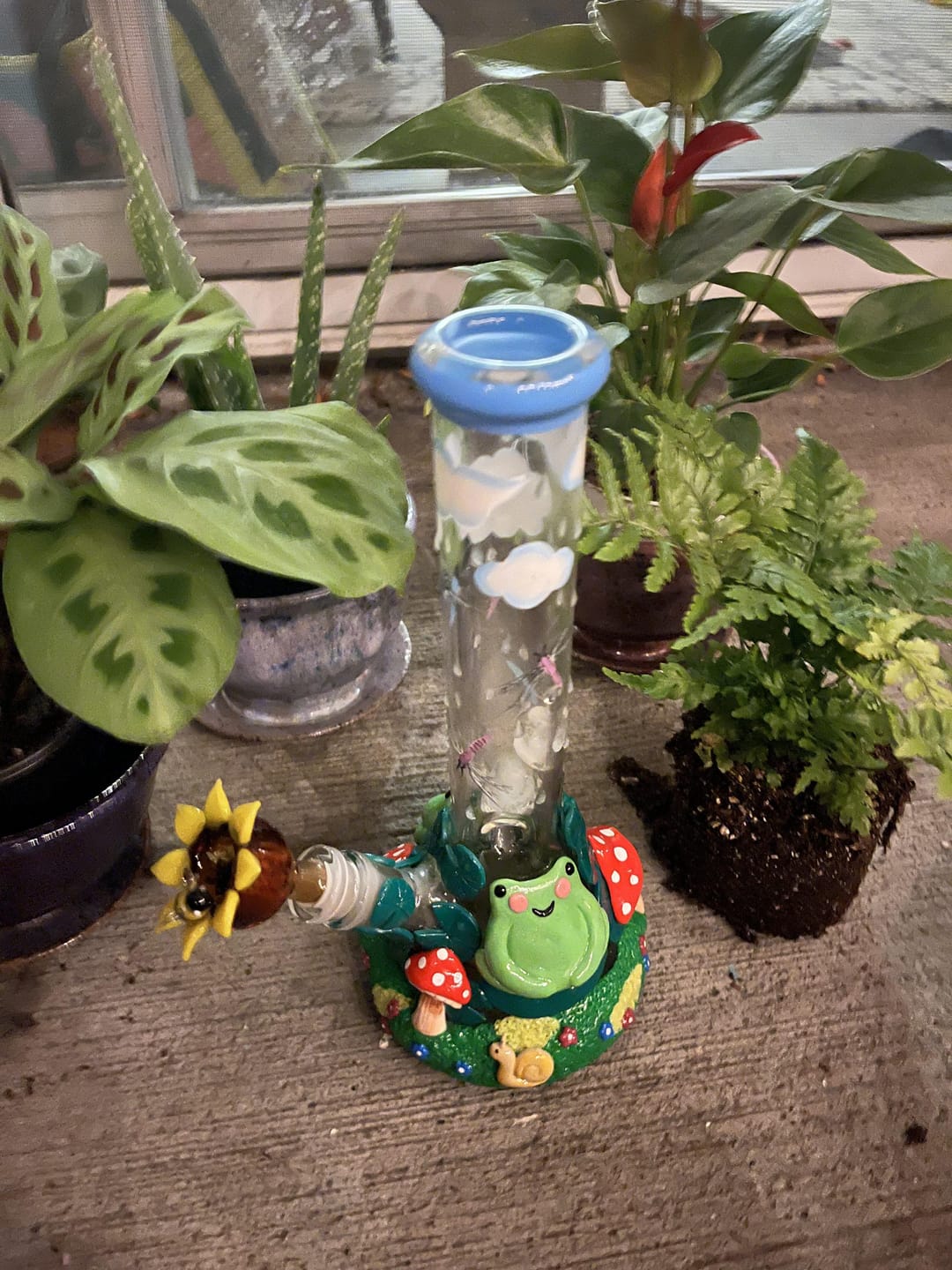 Customer photo review of “FRONG” FROG BONG 10"