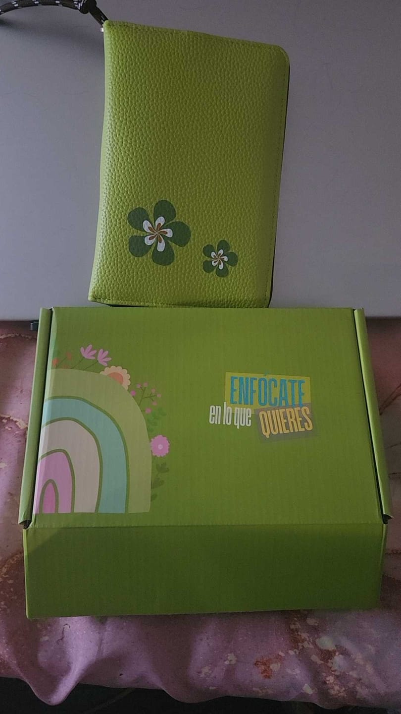 Customer photo review of Libreta de Ahorro con Cremallera A7