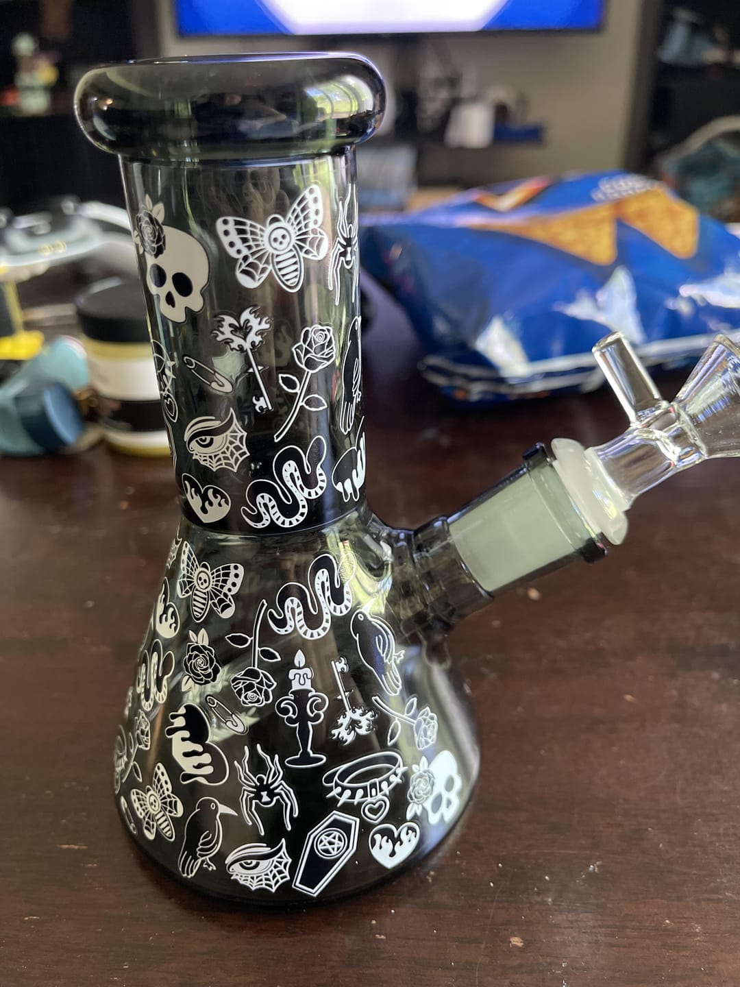 Customer photo review of GOTH BONG 6"