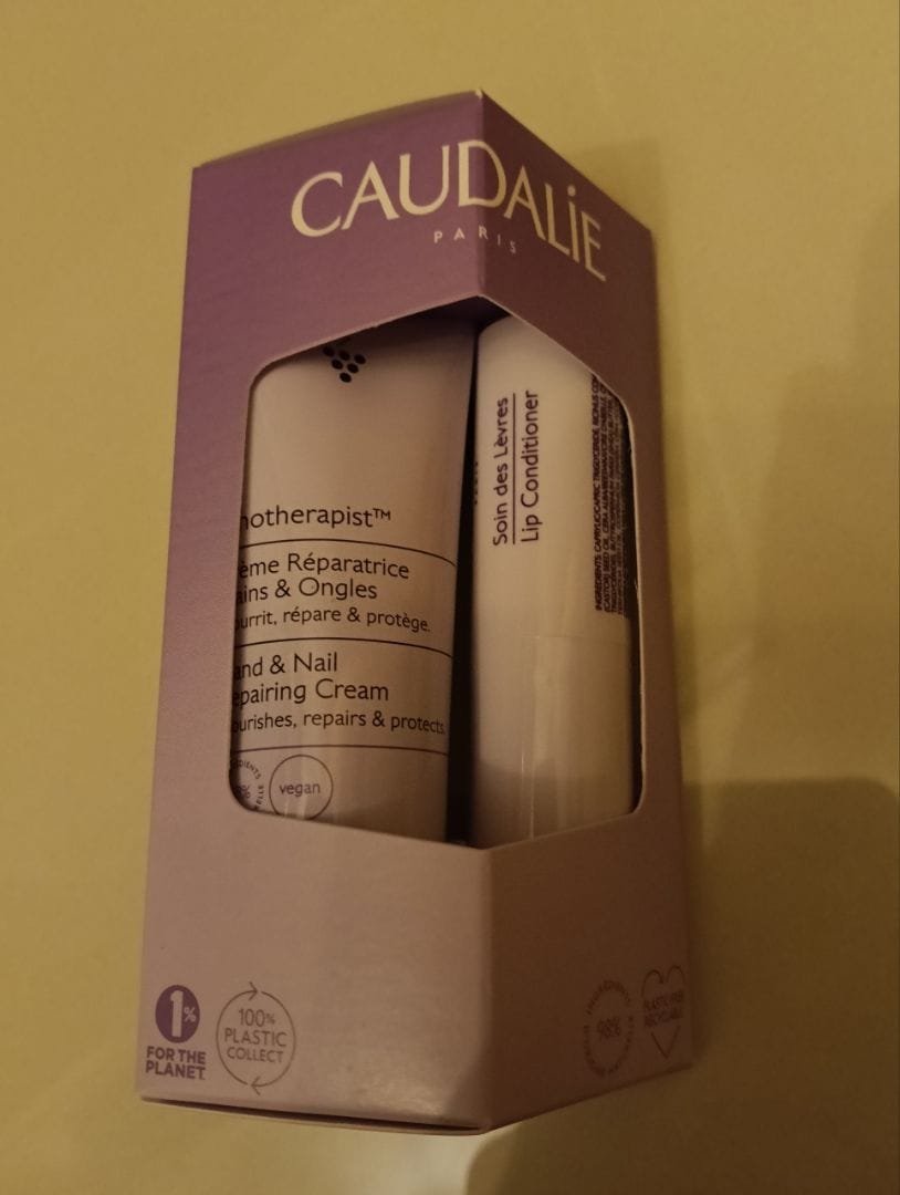 Customer photo review of Caudalie Lip & Hand Set: (Hand Cream 30ml & Lip 4.5g) 2pcs