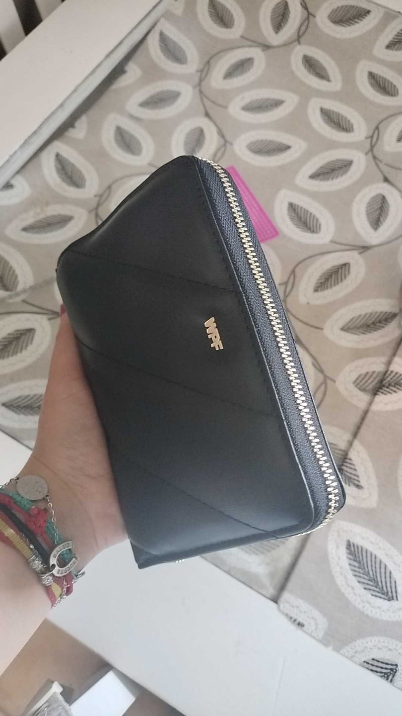 Customer photo review of Libreta de Ahorro con Cremallera A7