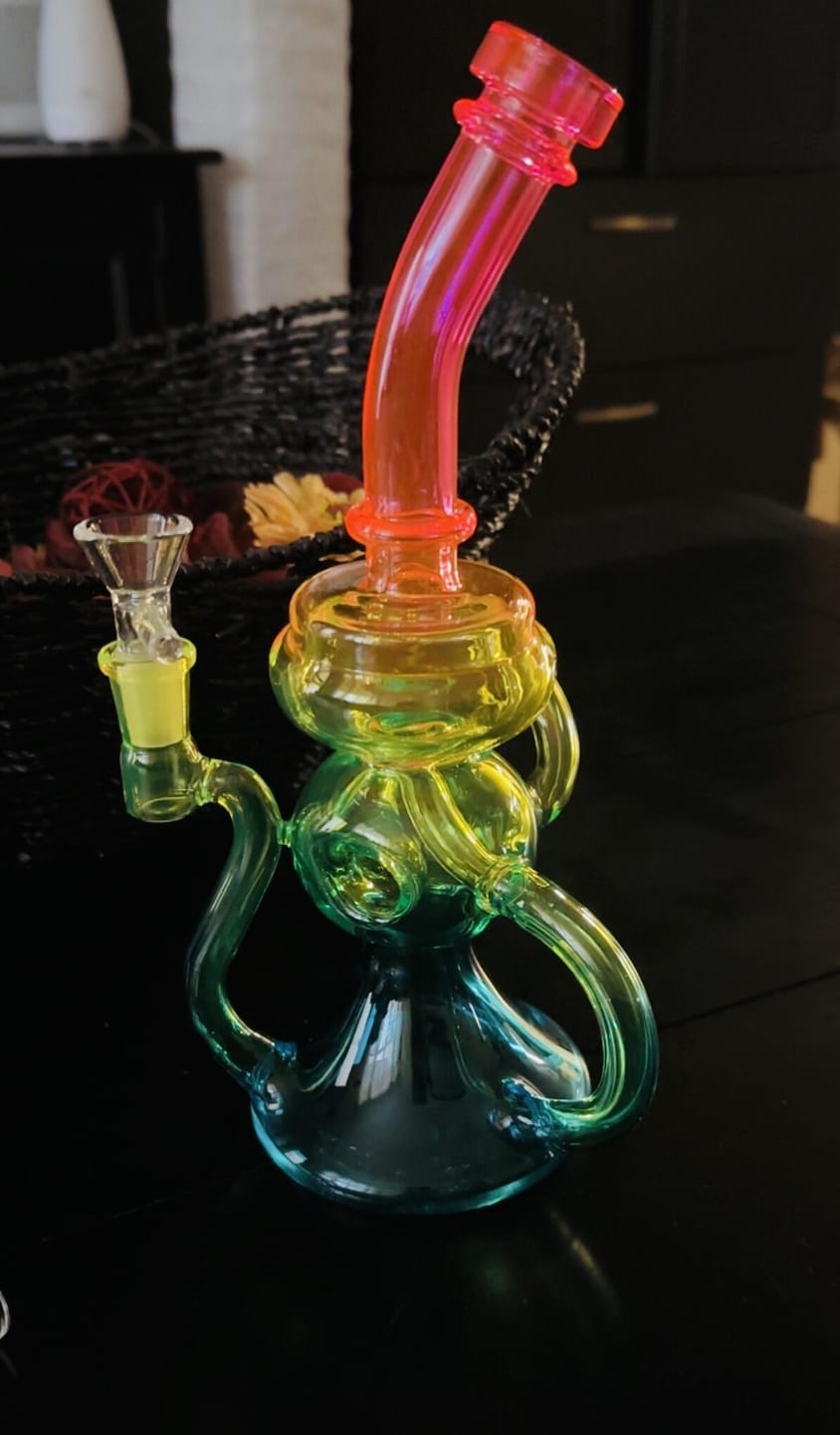 Customer photo review of NEON RAINBOW RECYCLER BONG (uv reactive)