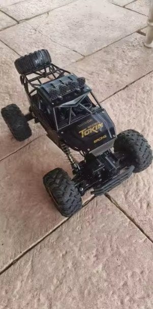 Customer photo review of Ferngesteuerter Offroad Truck RC Auto 4x4 | Allradantrieb Stoßdämpfer Geländewagen 1:12