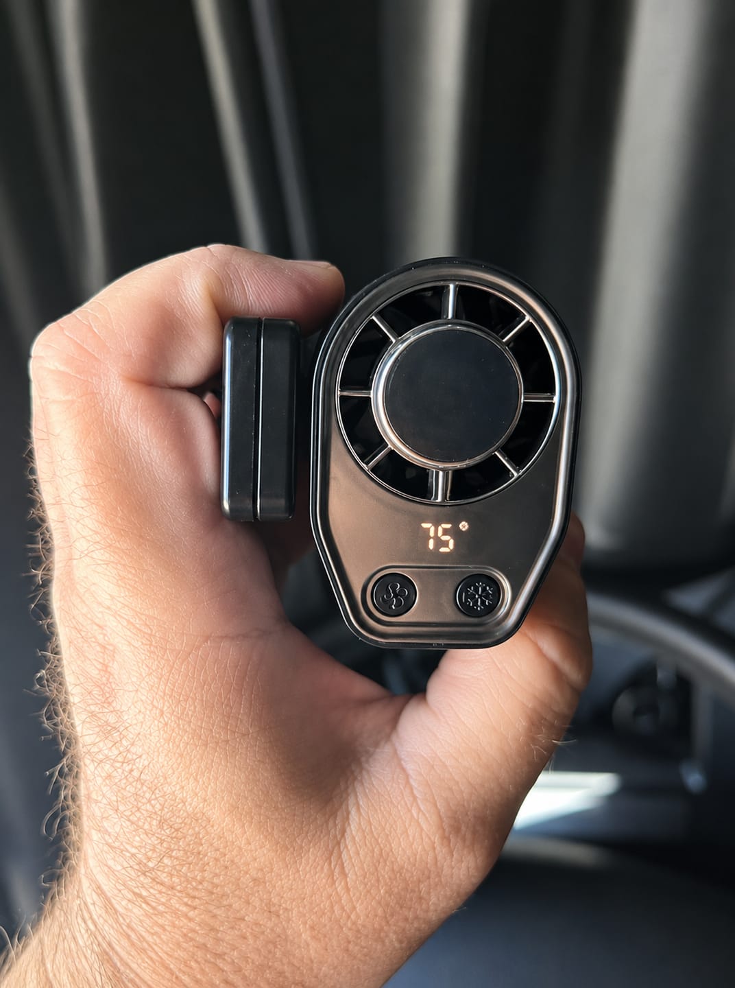 Customer photo review of Lunoox™ Clip-On Cooling Fan