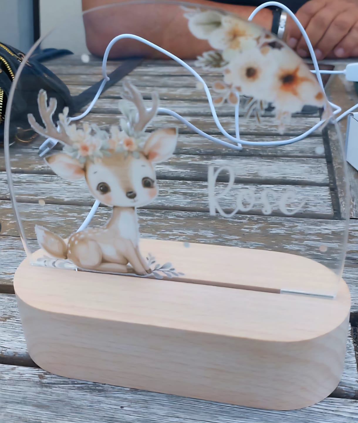 Customer photo review of Veilleuse enfant personnalisée – Bébé faon