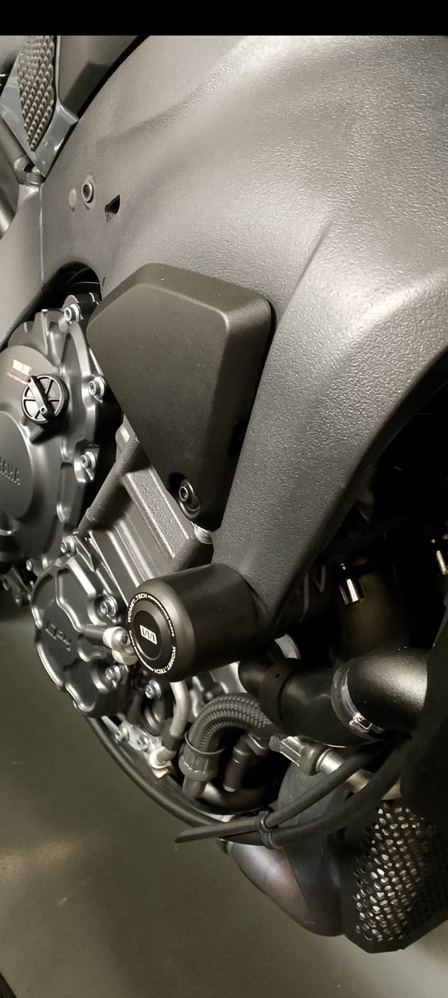 Customer photo review of Crash Pads / Frame Sliders for Yamaha MT10 & R1 (Standard Line)