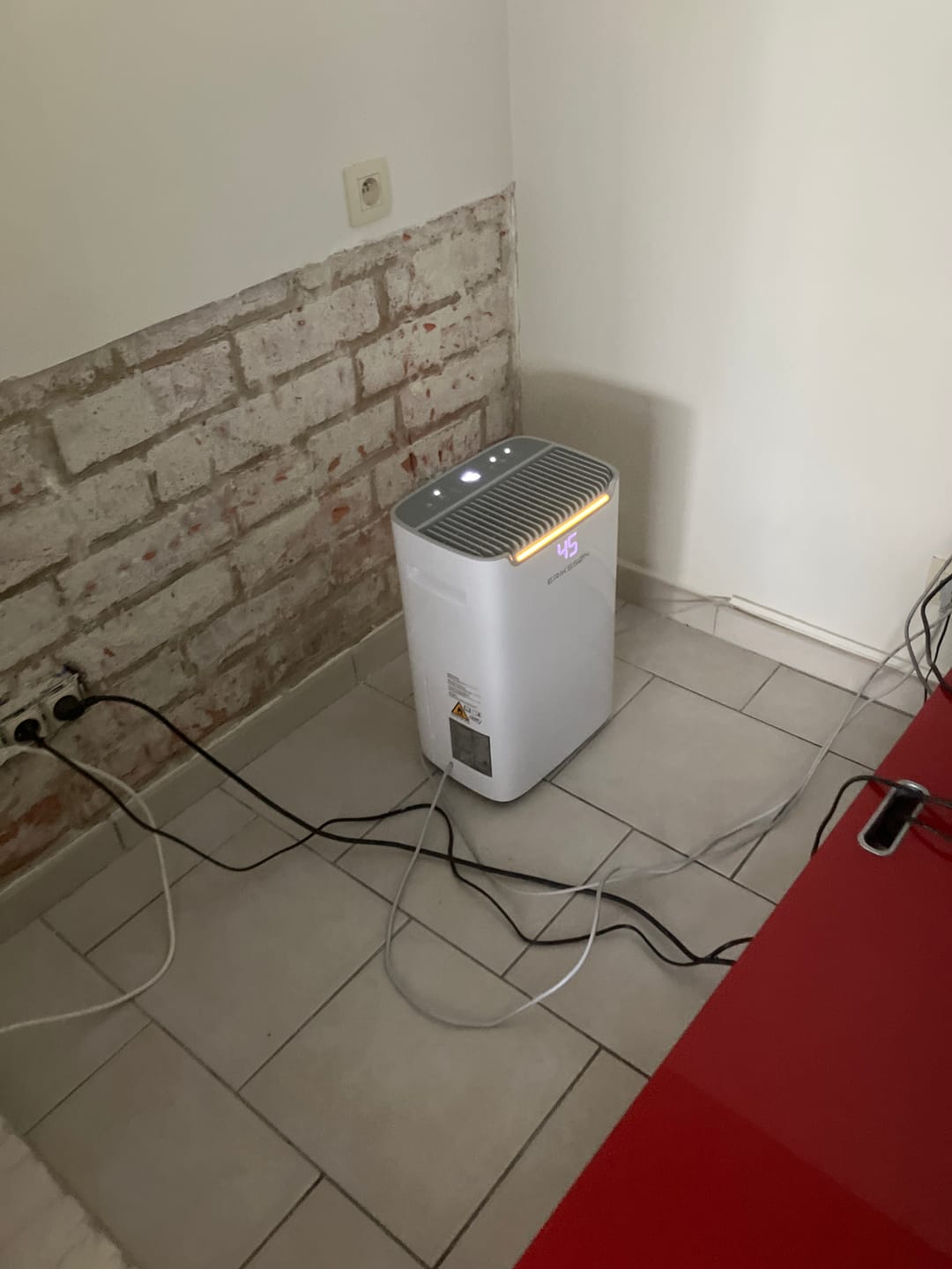 Customer photo review of Erikssøn Luchtontvochtiger - Dry Pro Plus - Tot 20L / dag - Wit