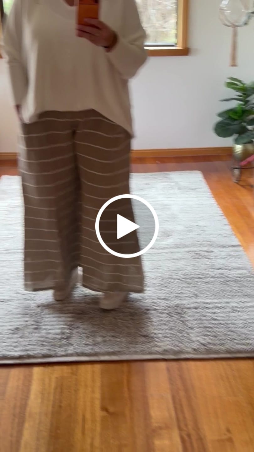 Customer video review of Akari Linen Blend Pant in Latte