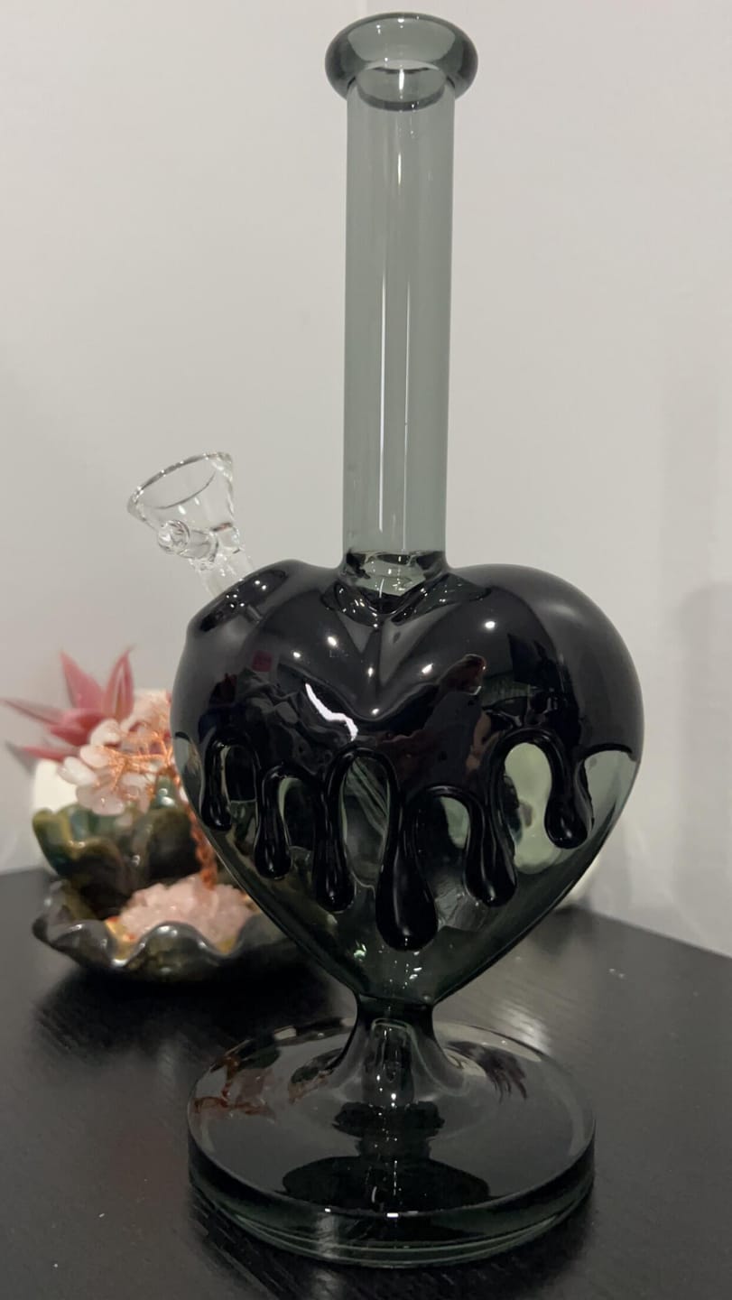 Customer photo review of GOTH HEART BONG
