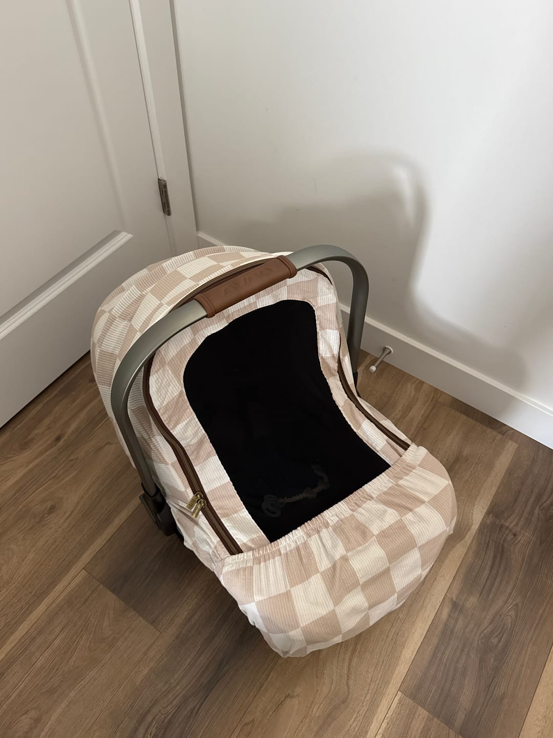 Customer photo review of Summer Lite GlizCover™ - Sandy Taupe & Cream Checkers