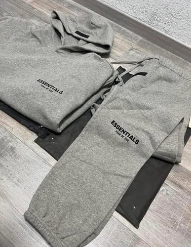 Customer photo review of Fear of God Essentials 1977 Iron T-shirt