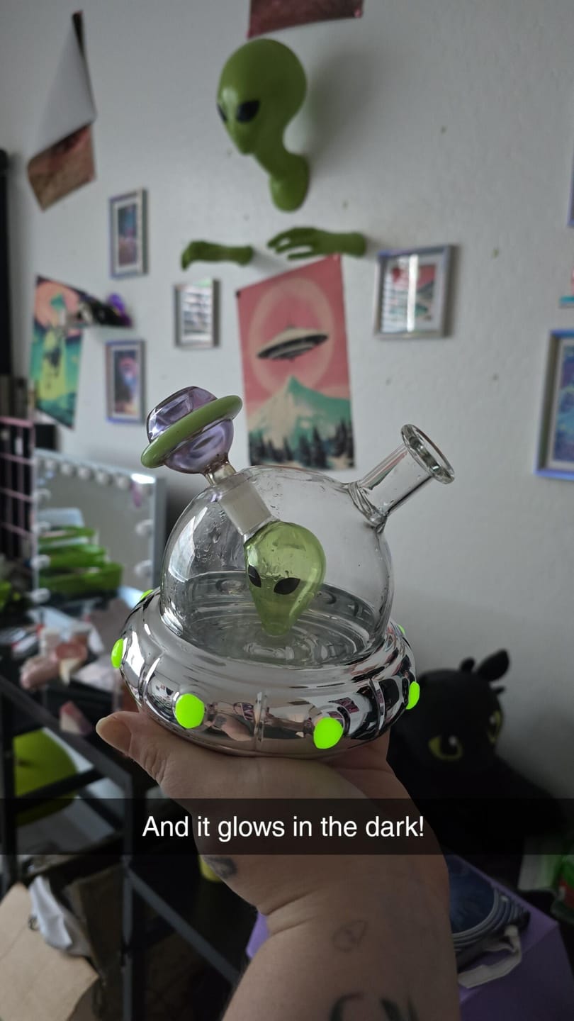 Customer photo review of UFO BONG