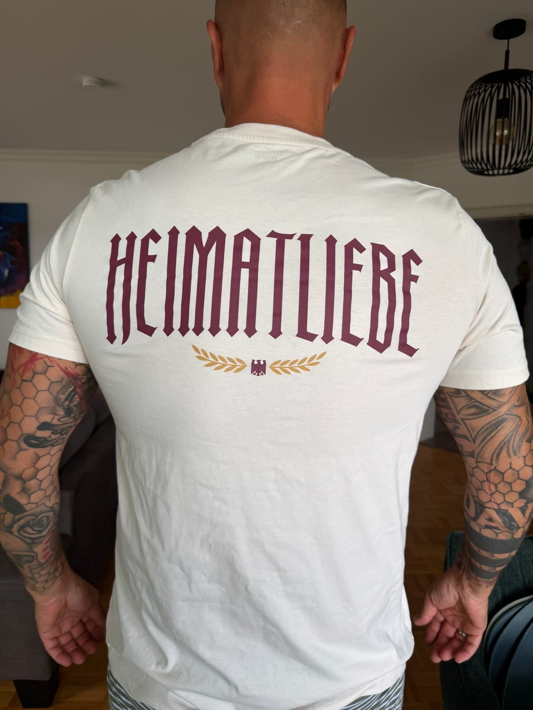 Customer photo review of Heimatliebe Statement - Shirt - Vintage White