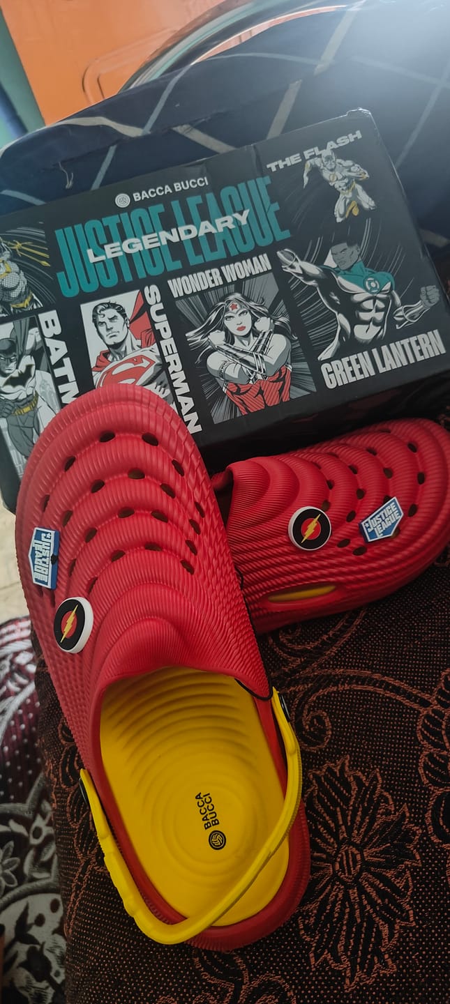 Customer photo review of Justice League