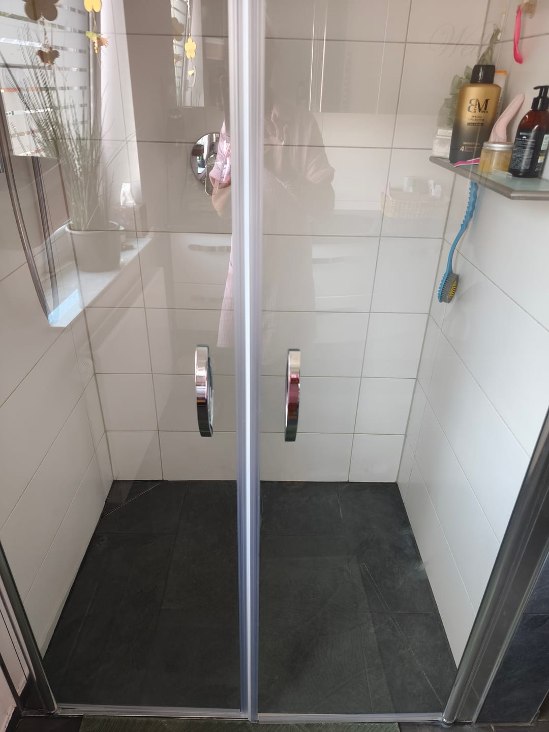 Customer photo review of Duschtür Nische mit Pendeltür, Duschkabine Nischentür Dusche - Klarglas