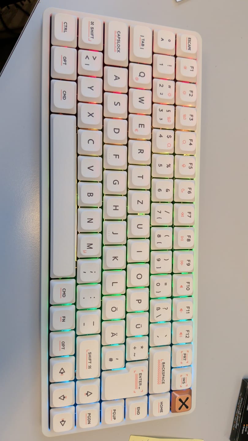 Customer photo review of IQUNIX Magi75/96 Aluminum Low Profile Mechanical Keyboard