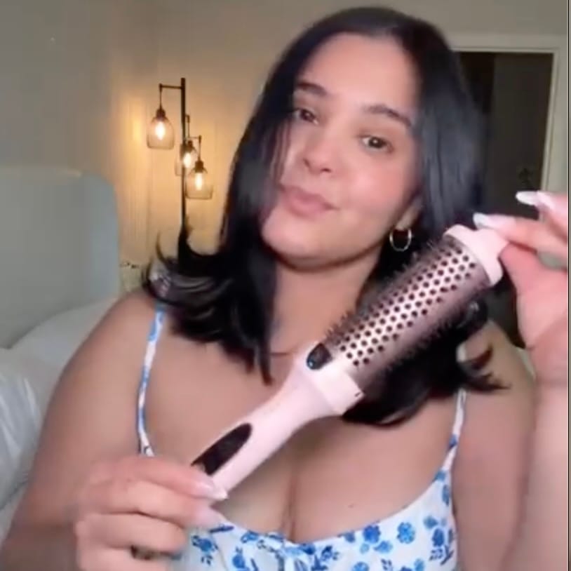 Customer photo review of Lyvelle™ Volume & Curl Brush