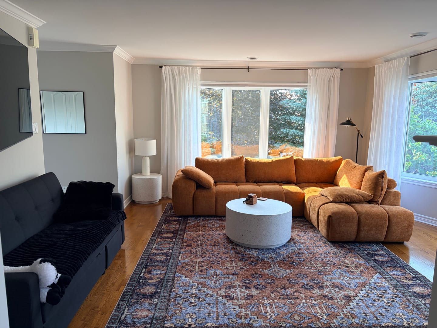Customer photo review of OLIVIA - Petit ottoman orange