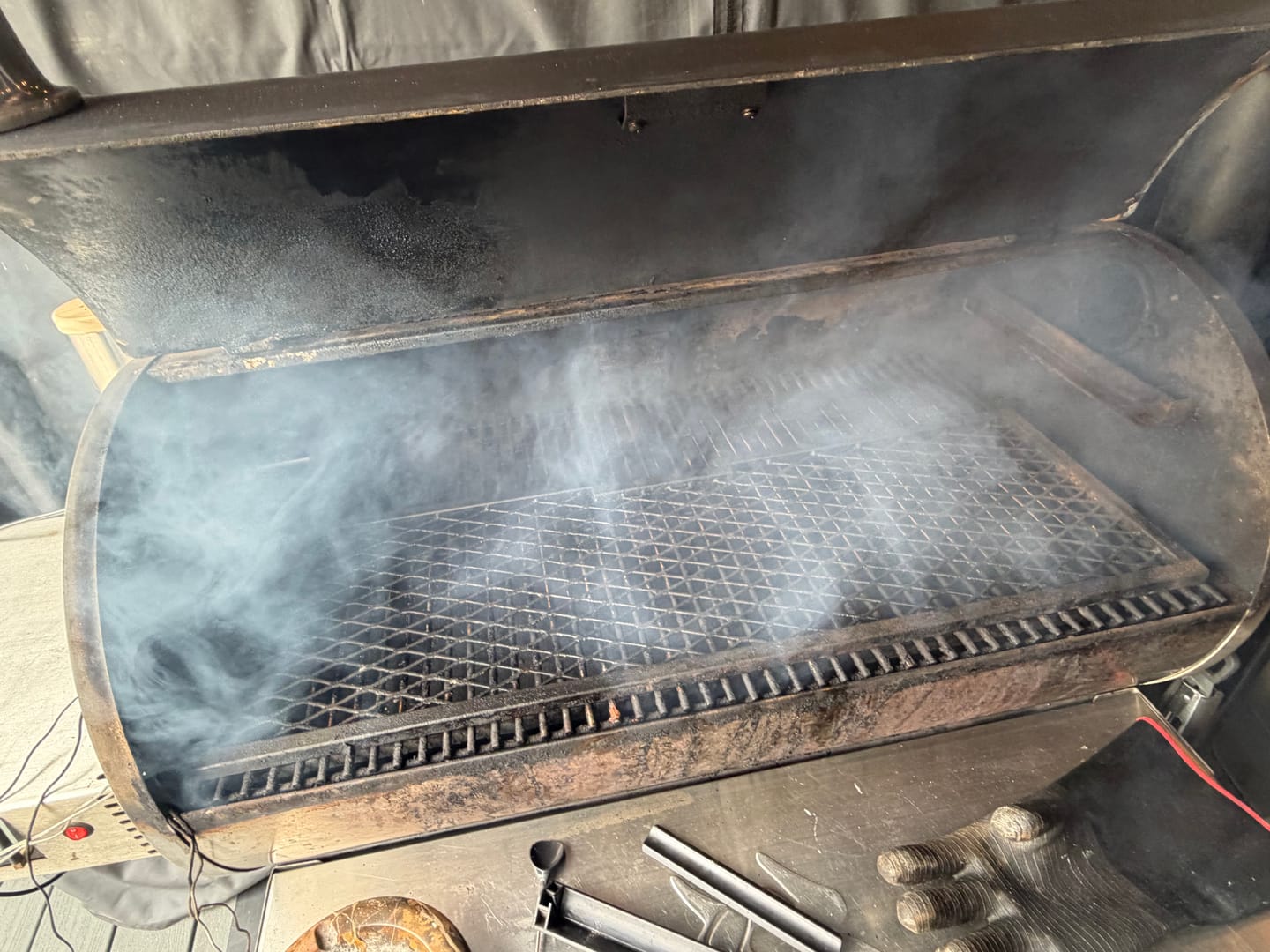Customer photo review of Smokai 1 Litre Classic Smoke Generator