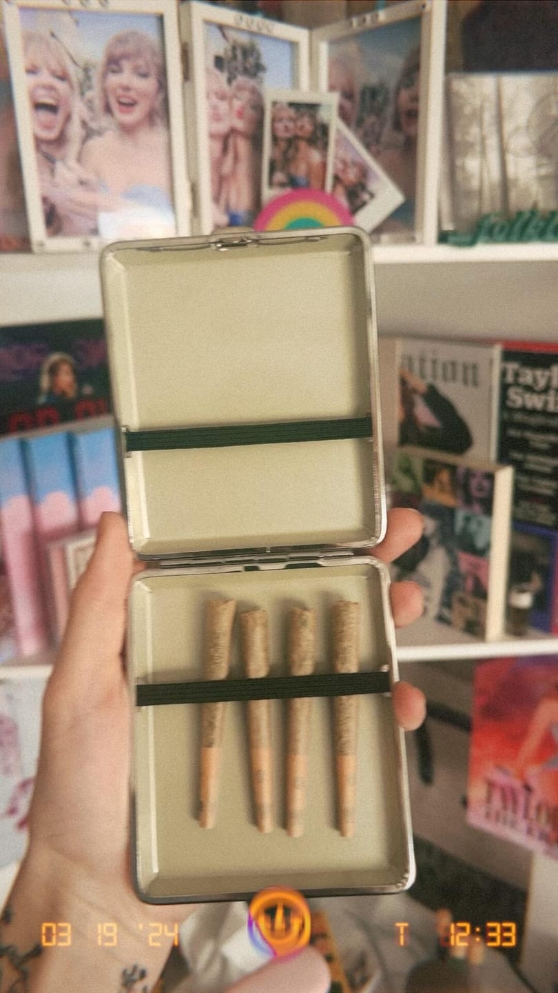 Customer photo review of HIGH PRIESTESS TAROT CARD JOINT CASE