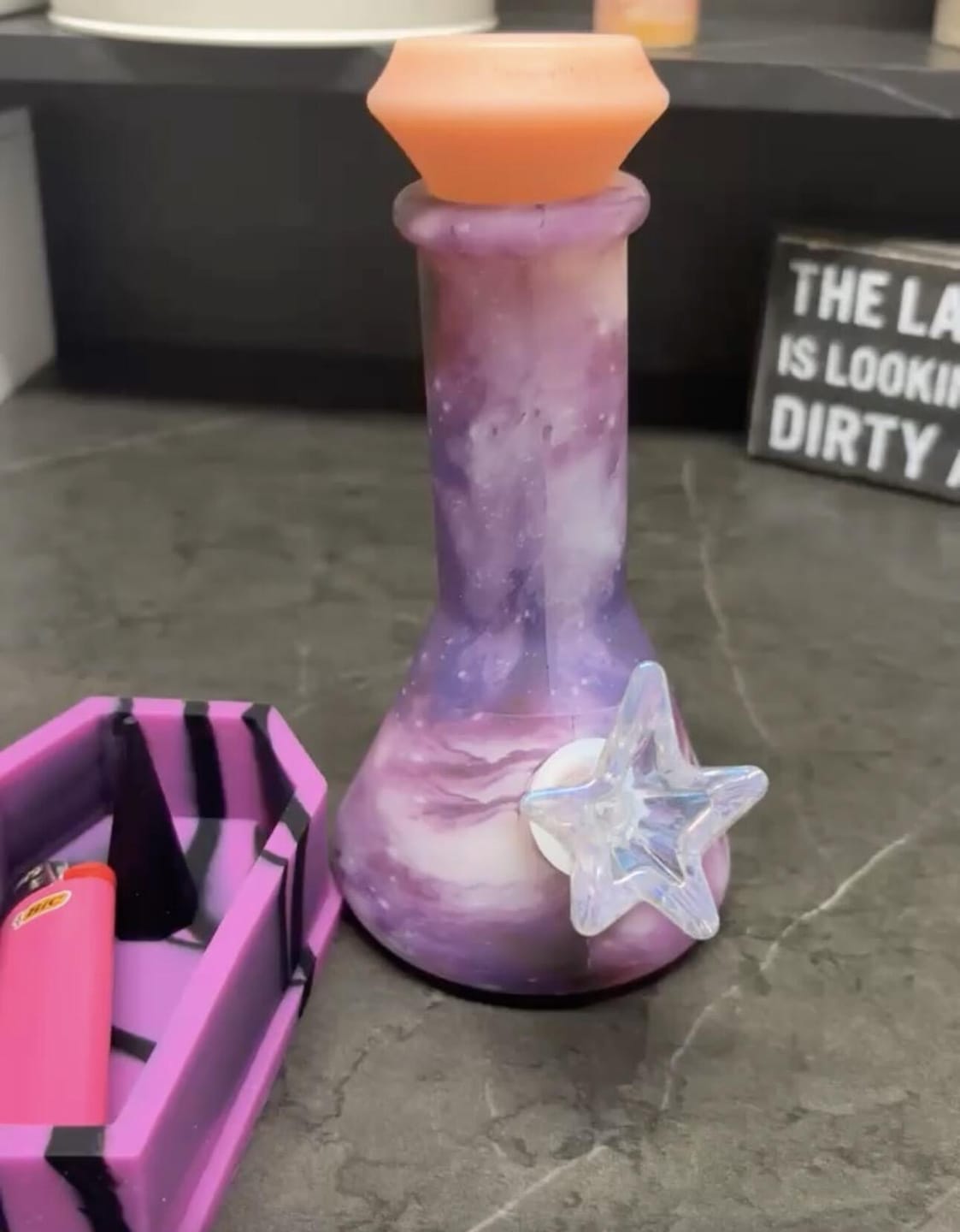 Customer photo review of GALAXY UNBREAKABLE BONG 6"