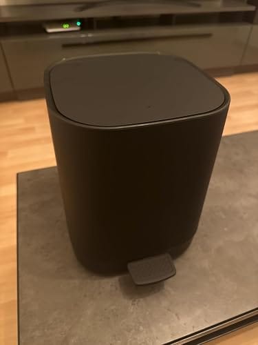 Customer photo review of Badezimmer Mülleimer mit Soft-Close Deckel, 4 Farben