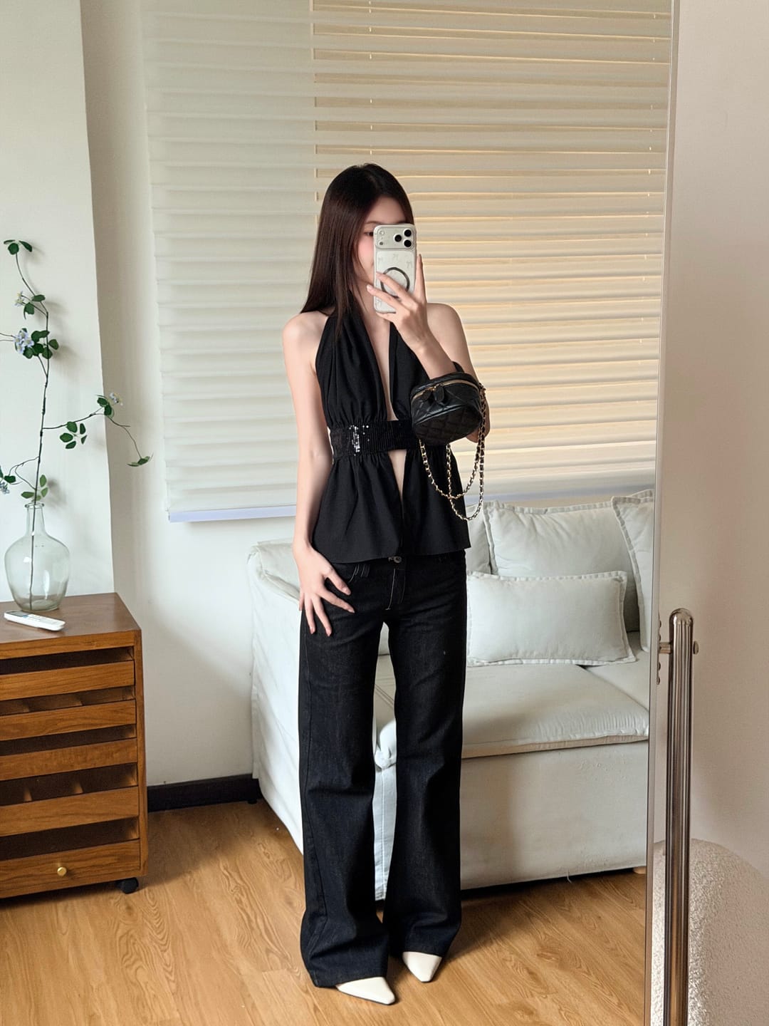 Customer photo review of IAMXIAA Low-Rise Dark Wash Flared Denim Jeans with Clean Seam Wide Leg Fit