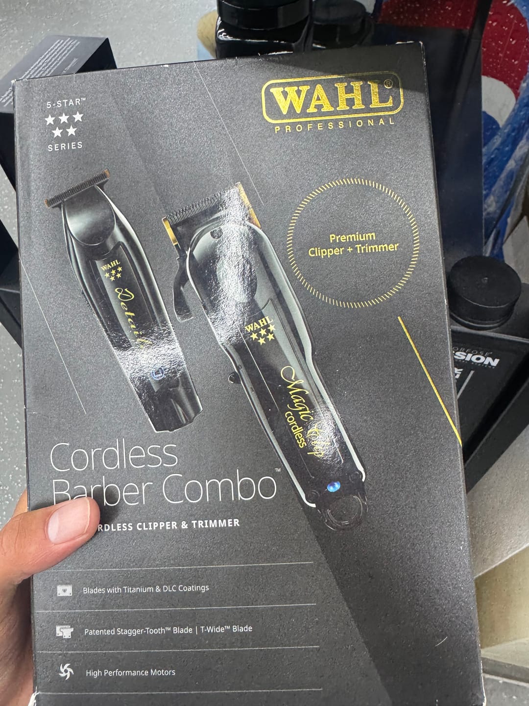 Customer photo review of Wahl Barber Combo Cordless Black Magic Clip + Detailer