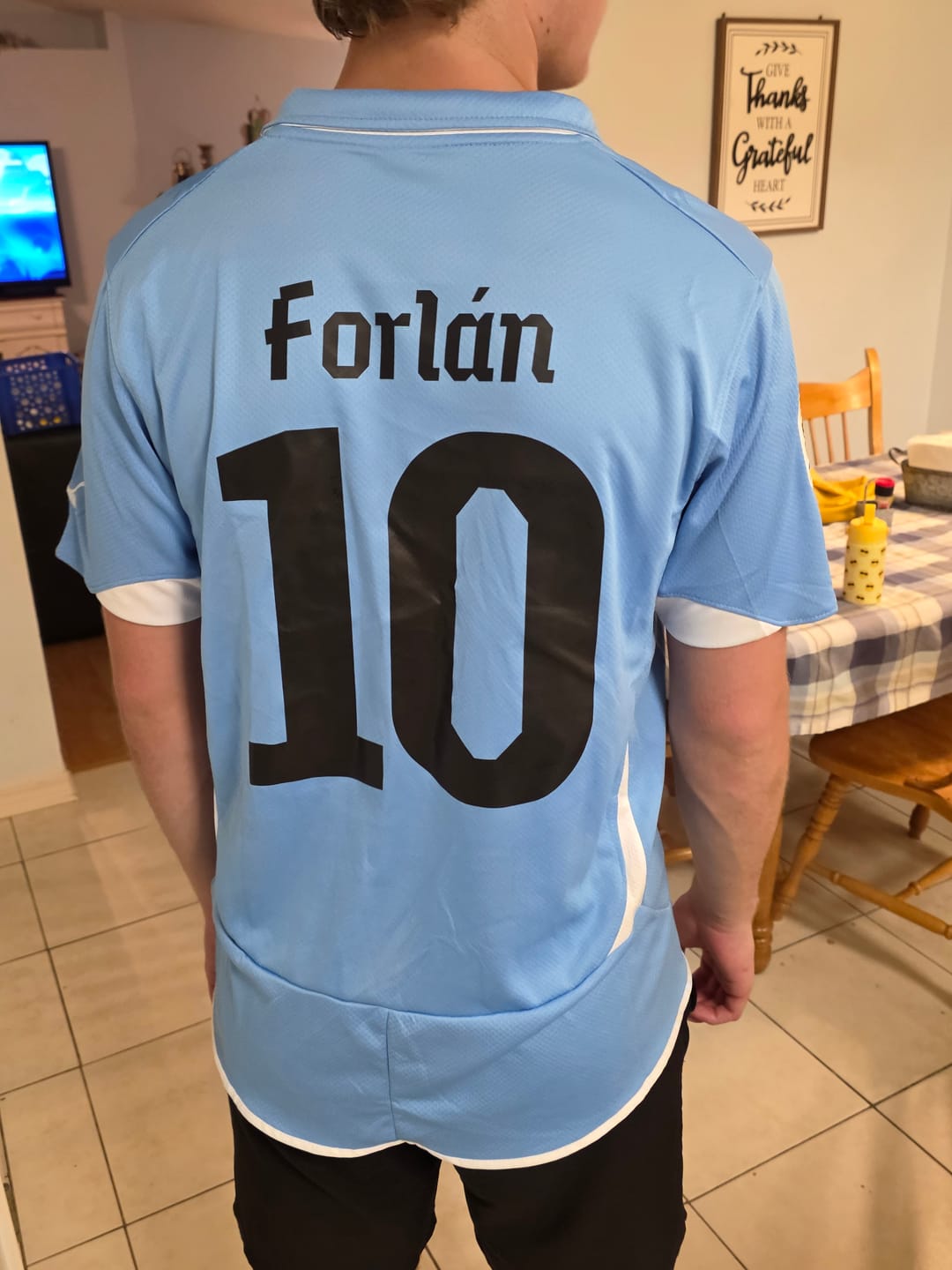 Customer photo review of Diego Forlán Uruguay 2010 South Africa World Cup Blue Retro Jersey