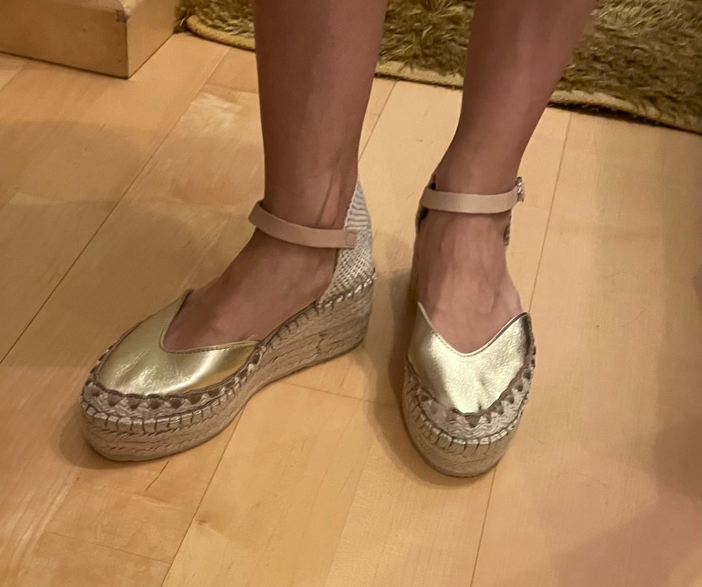 Customer photo review of Alpargata Lía Oro