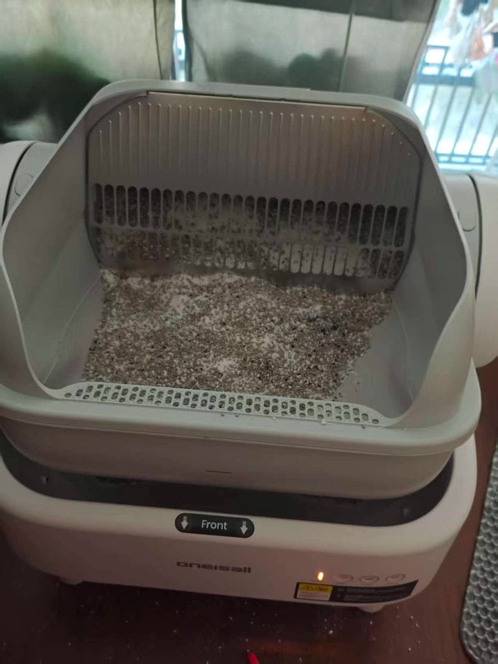 Customer photo review of Oneisall Ease S1 selbstreinigende Katzentoilette
