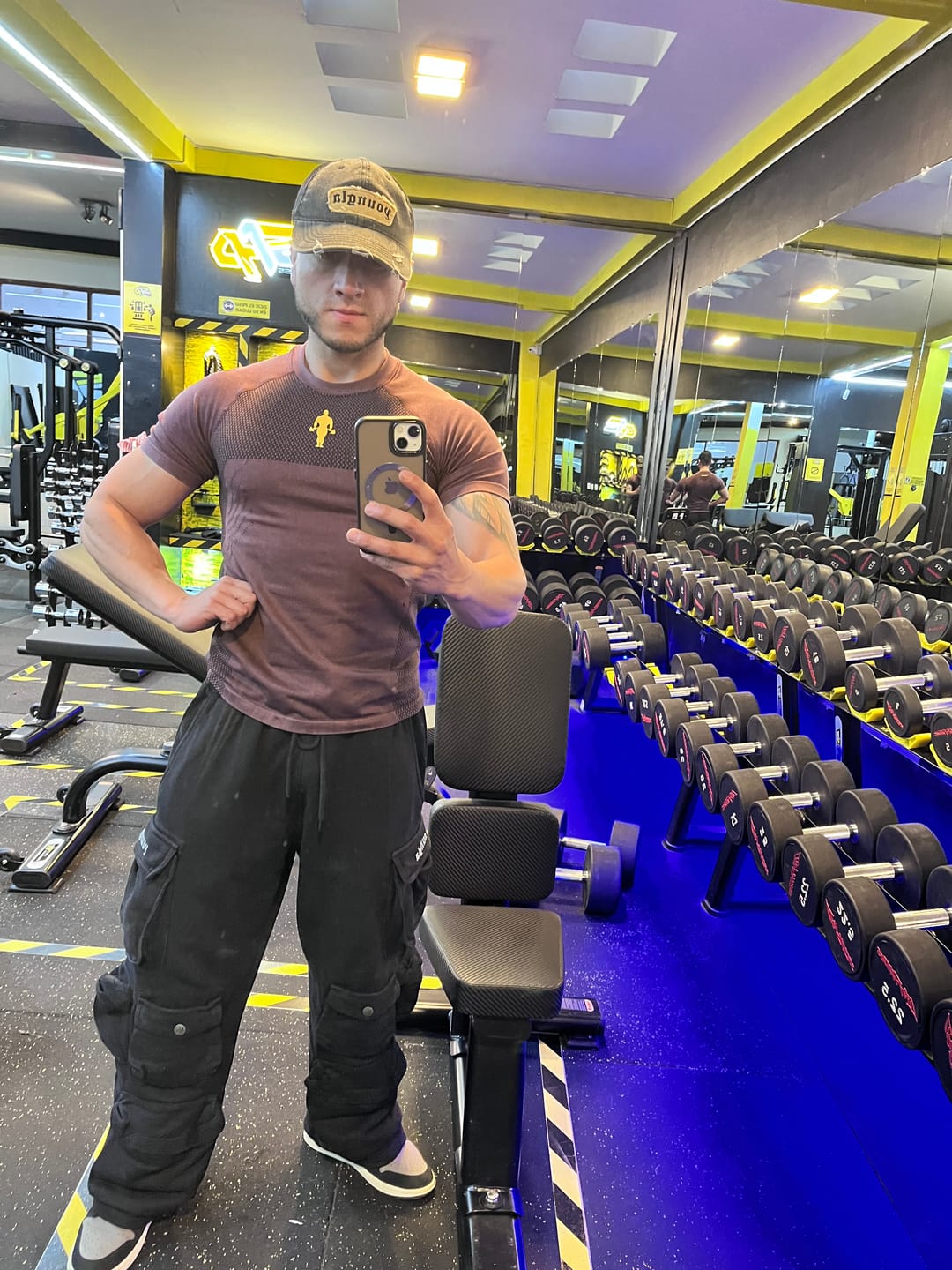 Customer photo review of 4286 - Gold's Iron Legacy Compression Tees