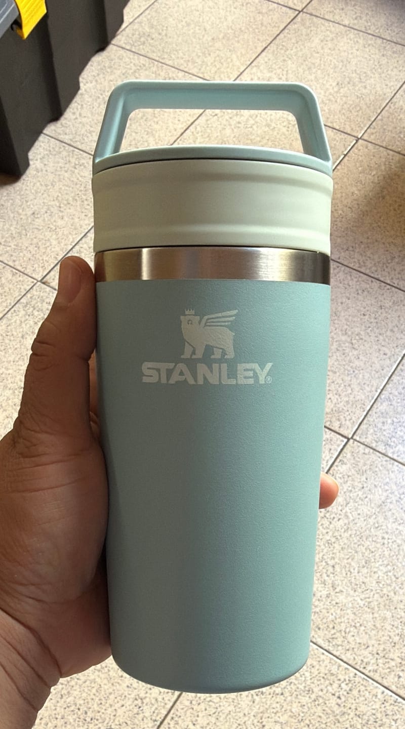 Customer photo review of Mug Café To Go Seafoam | 354 ml