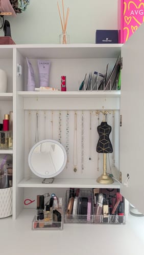 Customer photo review of Τραπέζι Μπουντουάρ Μακιγιάζ Tουαλέτας 40 x 105 x 145 εκ. με Καθρέφτη και φώτα LED Πολύπριζο Συρτάρια καθρέφτης 3 χρώματα Φωτός RD-T144WB01