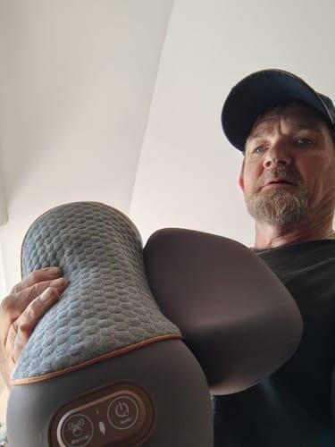 Customer photo review of SpineThera Pillow