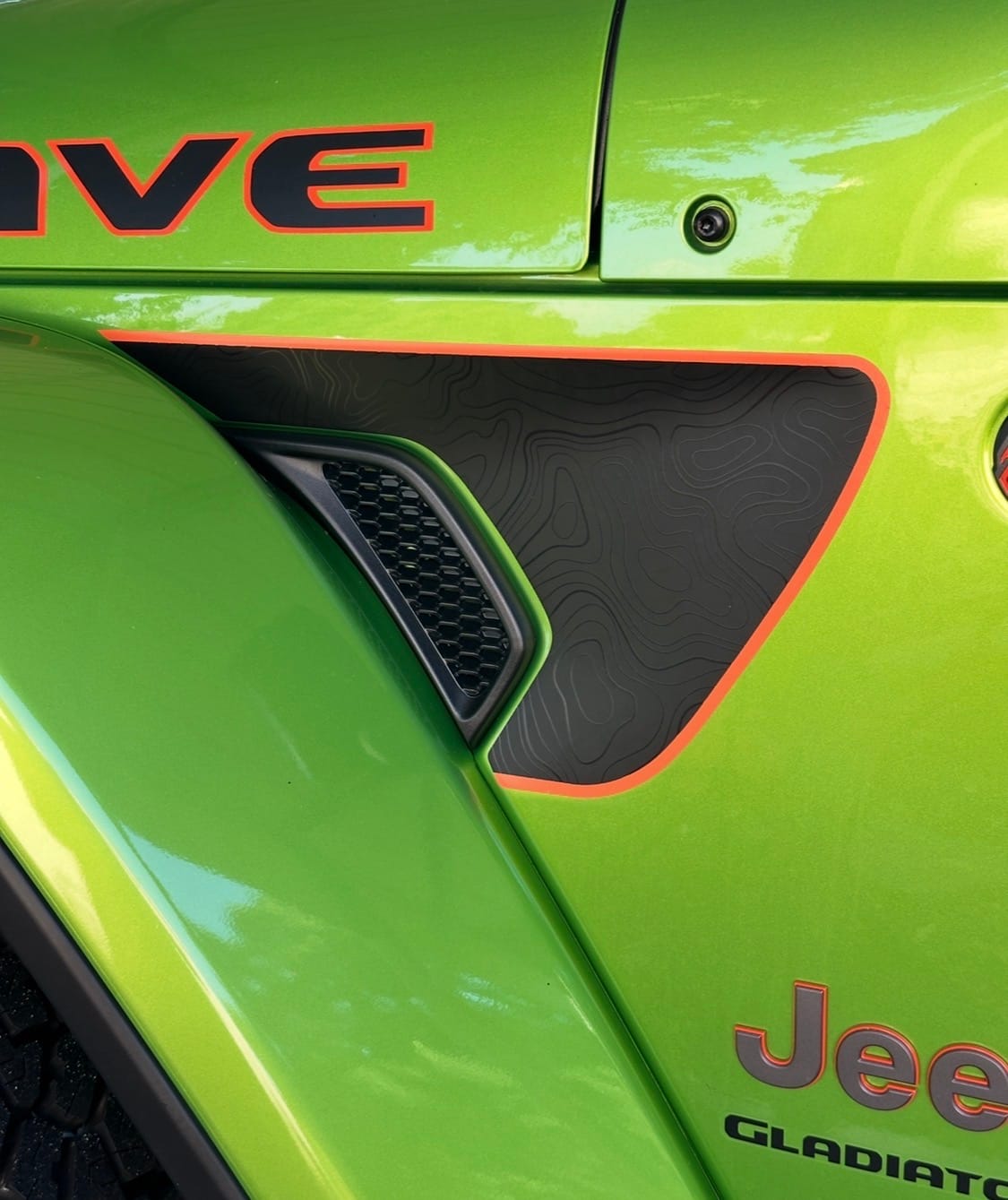 Customer photo review of Premium Fender Vent Decal Set | Black Topo - fits Wrangler JL & Gladiator JT