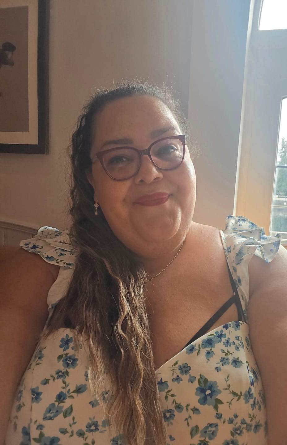 Customer photo review of 24" Deep Wave Clip-in Ponytail
