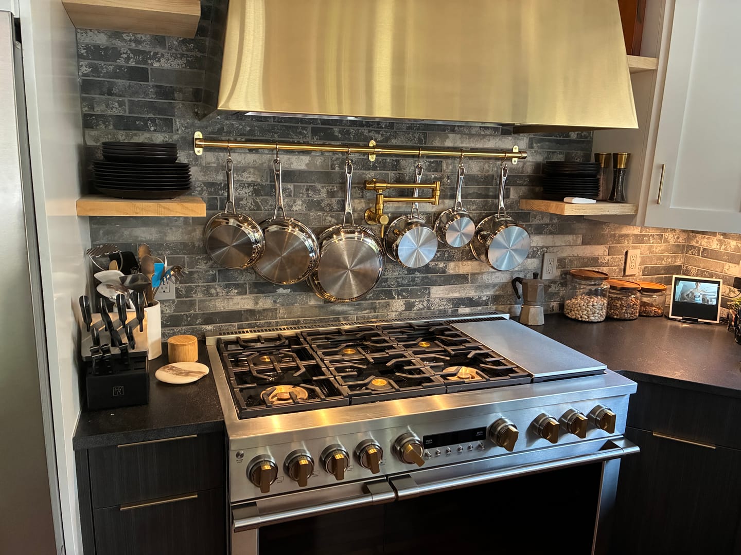 Customer photo review of Pot Rail – Unlacquered Polished Brass