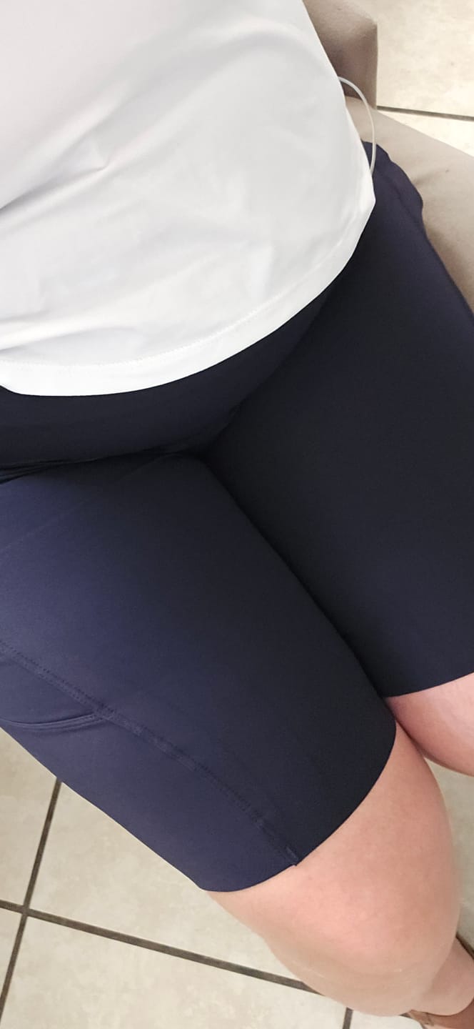 Customer photo review of Silix™ Pocket Anti-Cellulite Sculpting Short Leggings