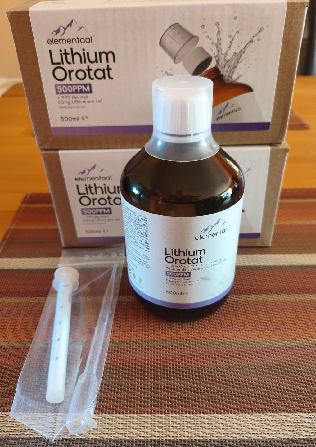 Customer photo review of 2 x 500ml Lithium Orotat | inkl. Dosierspritzen, Messbechern & Pipetten