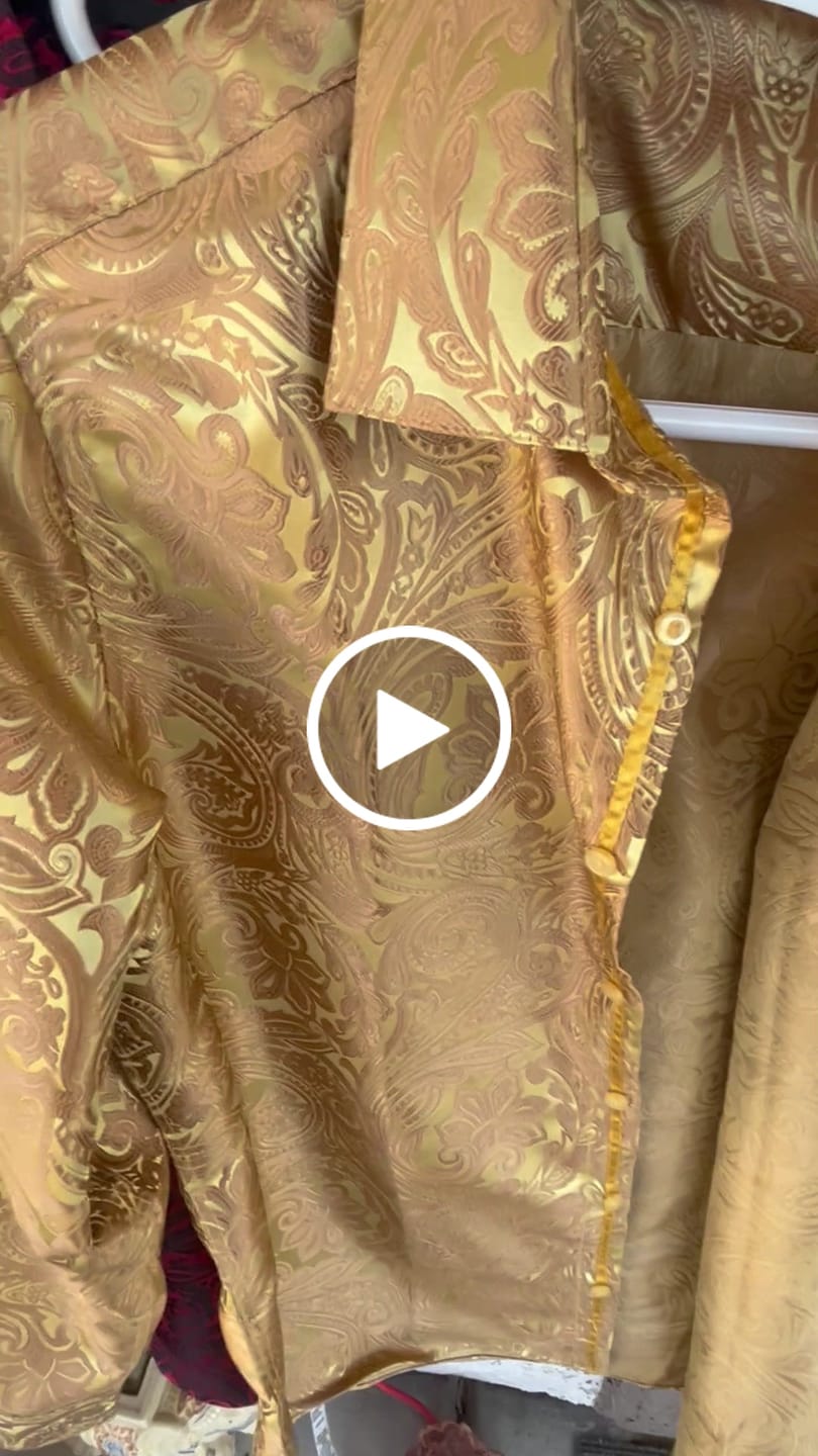 Customer video review of Barry. Wang Navy Blue Dress Shirt for Men Paisley Long Sleeve Button Down Shirt