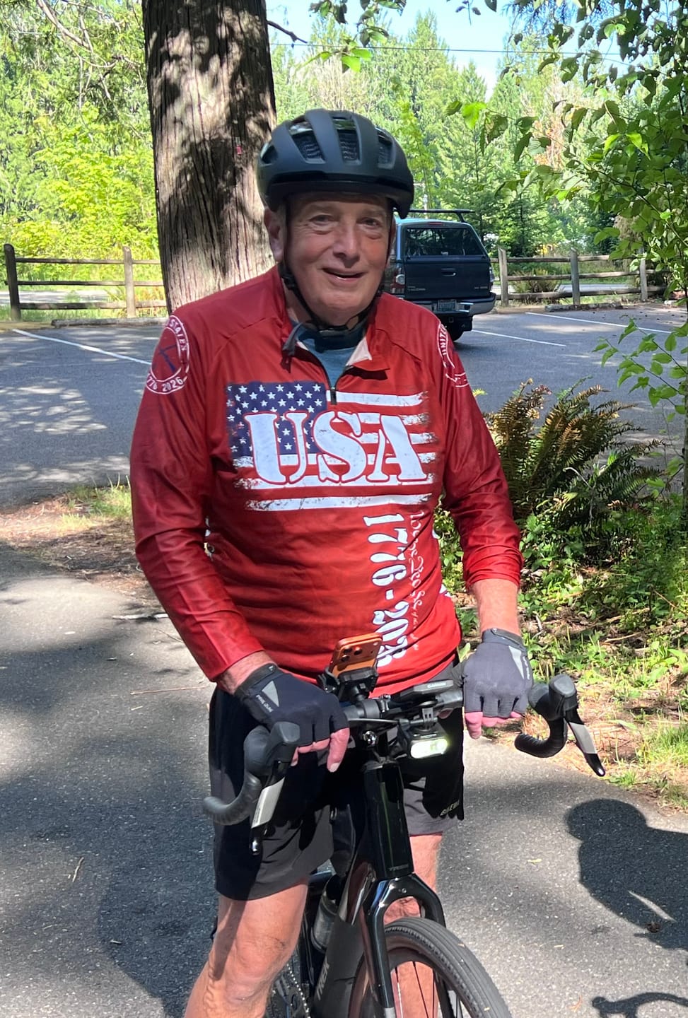 Customer photo review of Men’s Personalized USA Heritage 1776–2026 Cycling Jersey & Kit